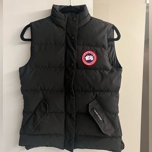 Black Vest Canada goose woman